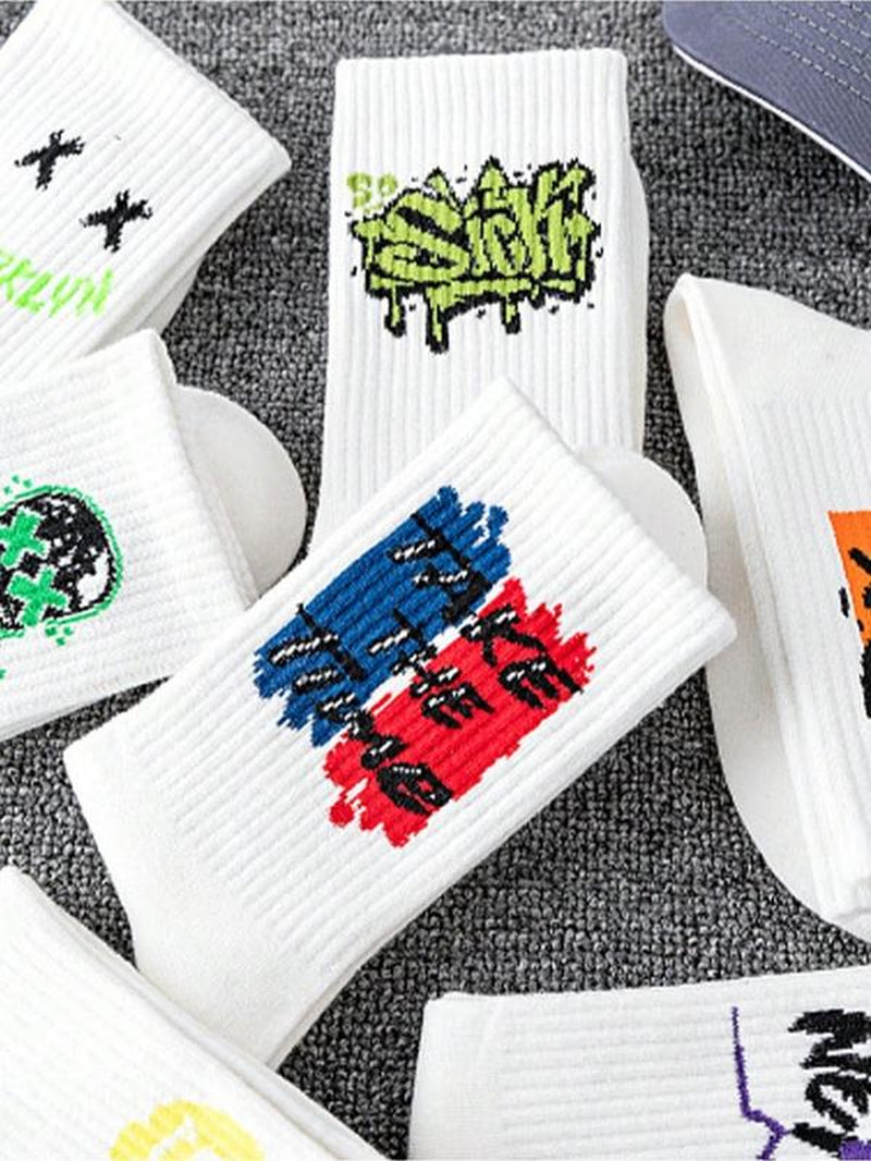 Unisex'S 5 Pairs Random Print Crew Socks, National Day Offers, Casual Moisture Wicking Socks, Soft Comfy Breathable Socks for All Seasons Daily Wear